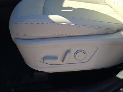 New 2026 Kia Sorento S image 22