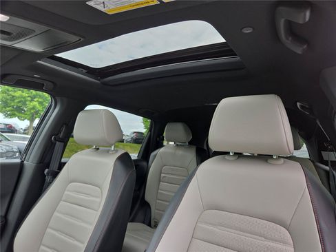 Used 2025 Honda CR-V Sport Touring image 23