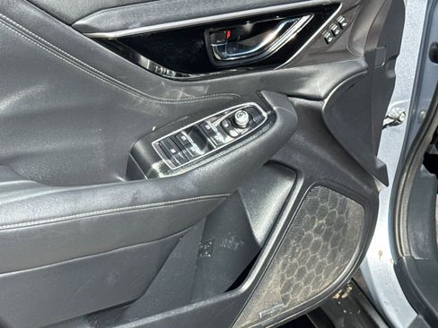 Used 2022 Subaru Outback Limited image 18