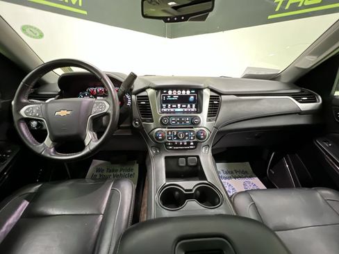 Used 2018 Chevrolet Suburban LT AWD/4WD image 18