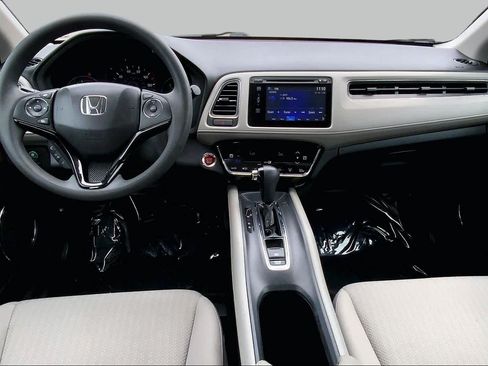 Used 2017 Honda HR-V EX image 16