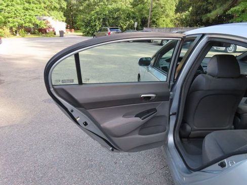 Used 2006 Honda Civic LX image 10