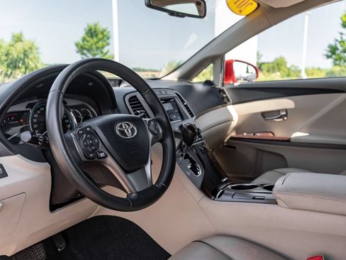 Used 2013 Toyota Venza XLE w/ XLE Premium Pkg AWD/4WD image 21