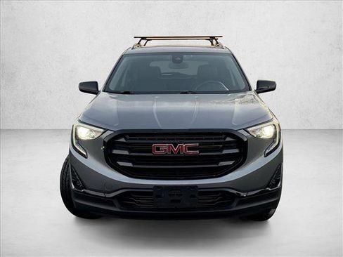 Used 2020 GMC Terrain SLT w/ Preferred Package image 2