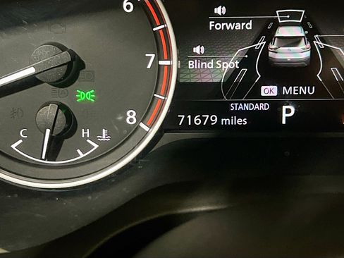 Used 2021 Nissan Rogue SV FWD image 9