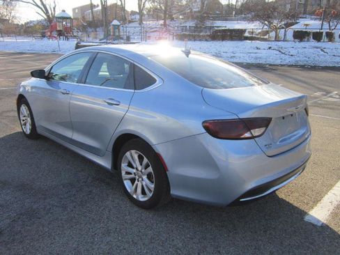 Used 2015 Chrysler 200 Limited w/ Convenience Group image 17