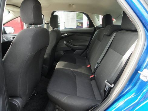 Used 2018 Ford Focus SE FWD image 10