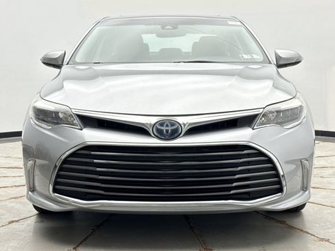Used 2017 Toyota Avalon Limited w/ All Weather Liner Package FWD image 8