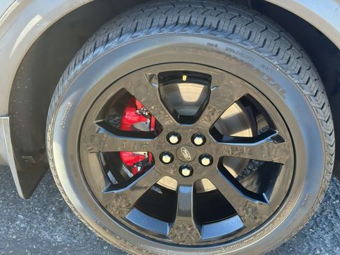 Used 2020 Ford Explorer ST w/ ST Street Pack image 10