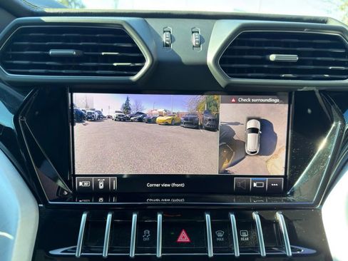 Used 2020 Lamborghini Urus image 16