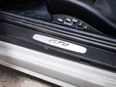 Certified 2021 Porsche 718 Cayman GT4 RWD image 27