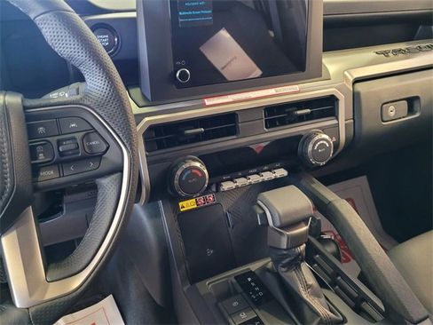 New 2024 Toyota Tacoma 4x4 Double Cab image 32