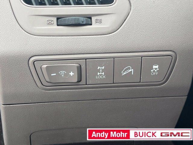 Used 2010 Hyundai Tucson GLS w/ Popular Equipment Pkg 2 AWD/4WD image 23