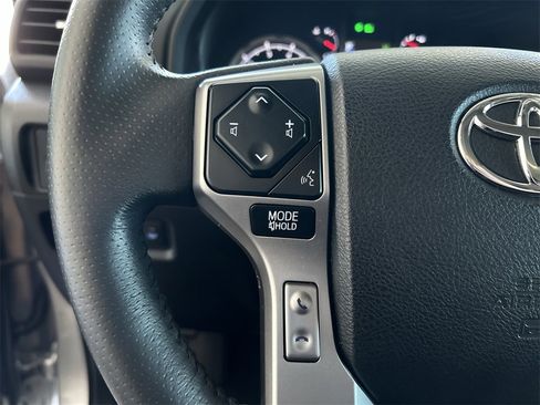 Used 2022 Toyota 4Runner Limited image 18