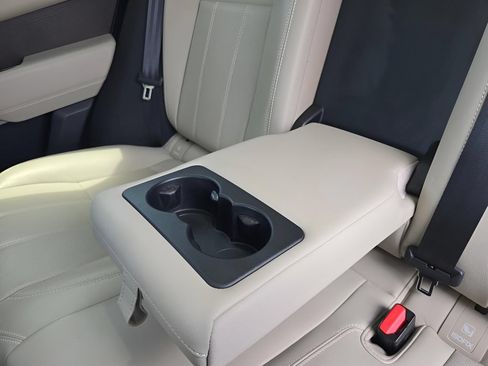 Used 2020 Land Rover Range Rover Velar S AWD/4WD image 27