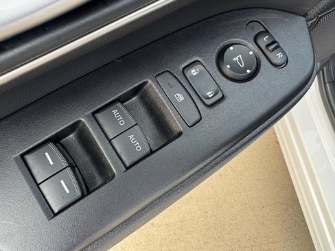 Certified 2021 Honda CR-V Touring image 11