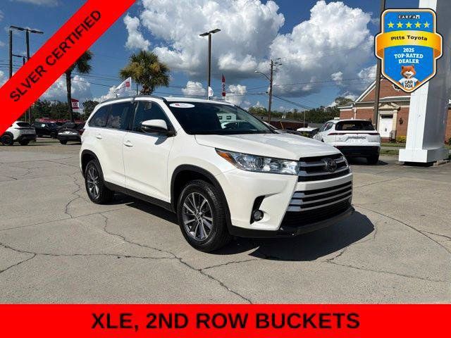 Used 2019 Toyota Highlander XLE FWD image 3