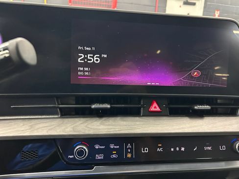 Used 2024 Kia Sportage X-Line w/ X-Line Premium Package AWD/4WD image 30