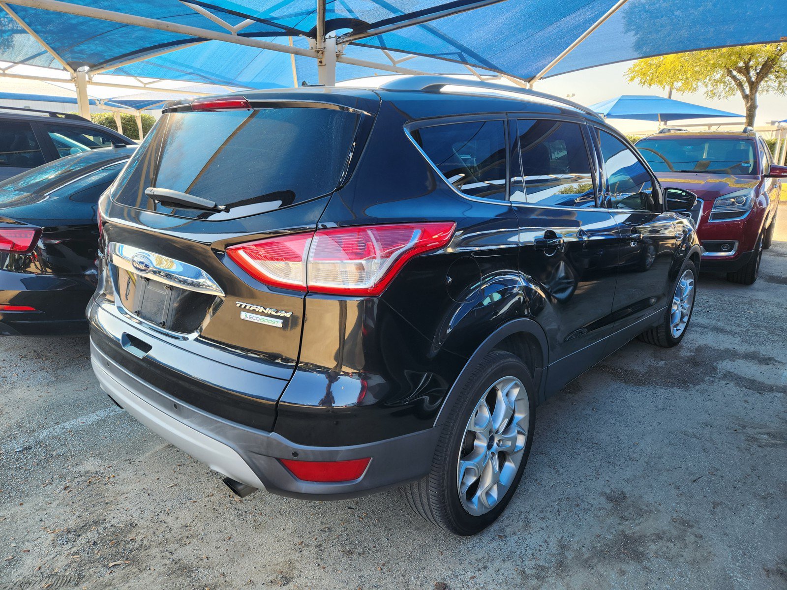 Used 2014 Ford Escape Titanium FWD image 4