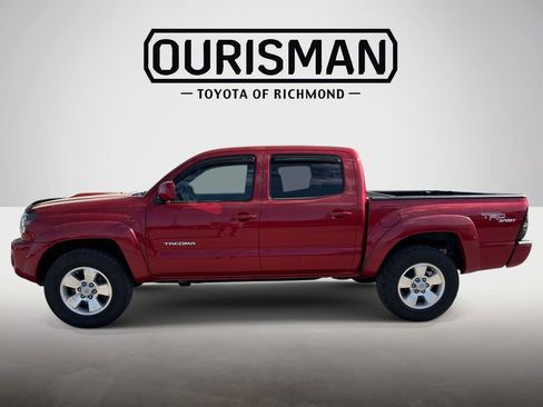 Used 2011 Toyota Tacoma 4x4 Double Cab w/ TRD Sport Pkg image 4