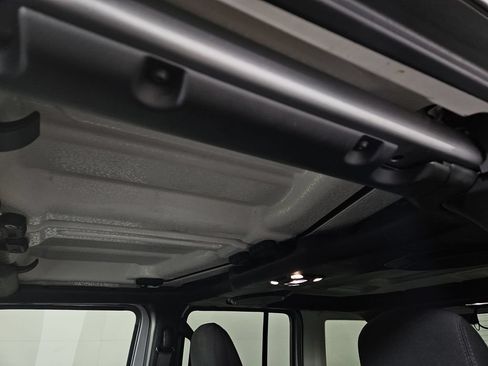 Used 2020 Jeep Wrangler Unlimited Sport AWD/4WD image 22