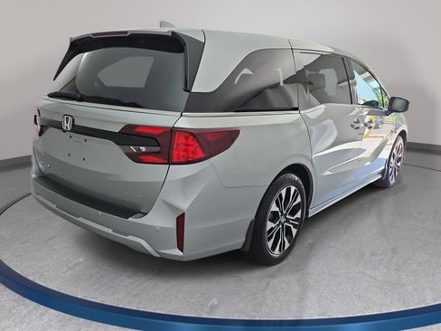 New 2026 Honda Odyssey Elite image 5