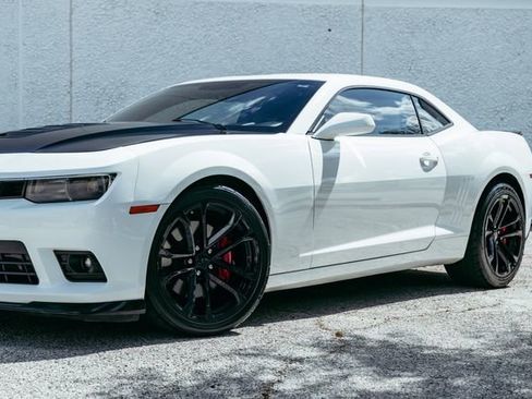 Used 2015 Chevrolet Camaro SS w/ SS Performance Package image 38