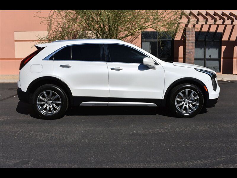 Used 2020 Cadillac XT4 Premium Luxury FWD image 1