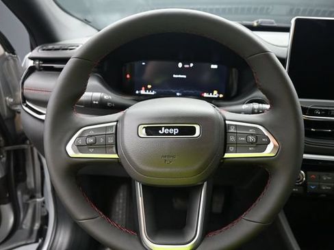 New 2026 Jeep Compass Trailhawk w/ Sun, Sound & Navigation Group AWD/4WD image 19