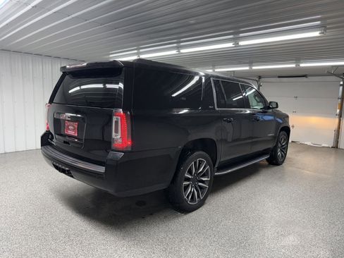 Used 2020 GMC Yukon XL SLT image 6