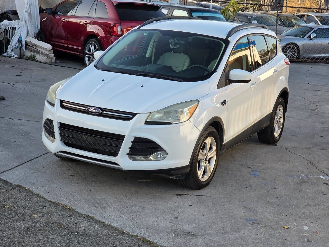 Used 2014 Ford Escape SE w/ Equipment Group 201A FWD image 7