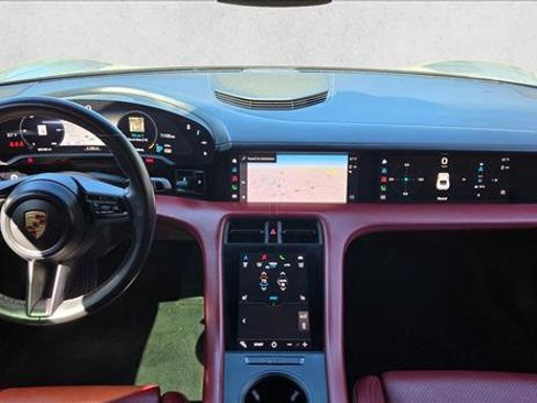 Used 2021 Porsche Taycan image 14