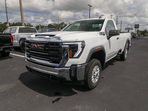 New 2025 GMC Sierra 2500 Pro w/ Convenience Package AWD/4WD image 3