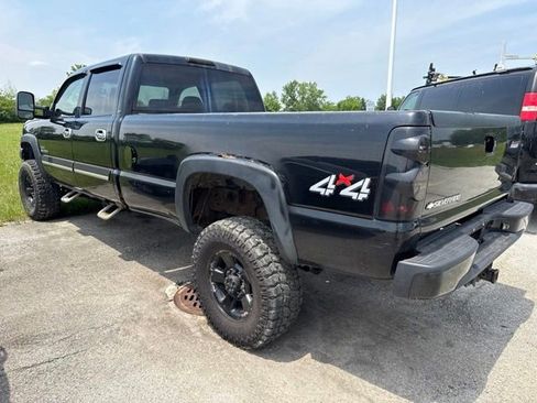 Used 2007 Chevrolet Silverado 2500 LT w/ Heavy-Duty Power Package AWD/4WD image 3