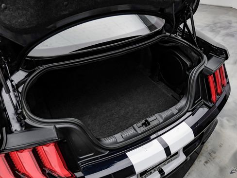 Used 2022 Ford Mustang Shelby GT500 w/ Technology Package image 89