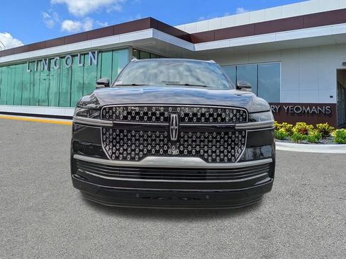 New 2026 Lincoln Navigator Reserve image 9