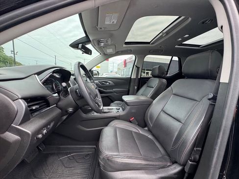 Used 2021 Chevrolet Traverse Premier w/ Redline Edition FWD image 19