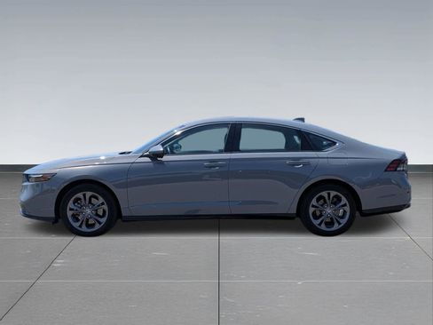 Certified 2023 Honda Accord EX-L image 2