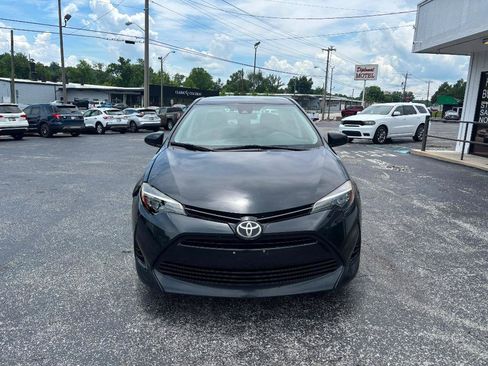 Used 2017 Toyota Corolla LE FWD image 3