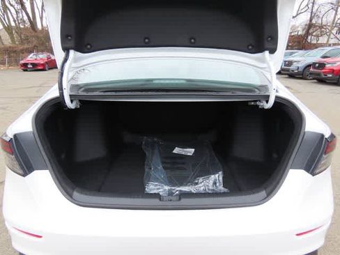 New 2026 Honda Accord LX image 10