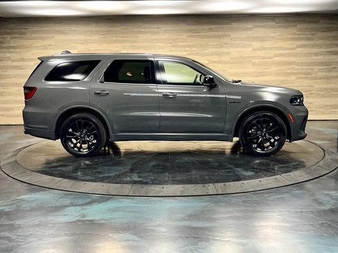 Used 2021 Dodge Durango R/T w/ Blacktop Package AWD/4WD image 28