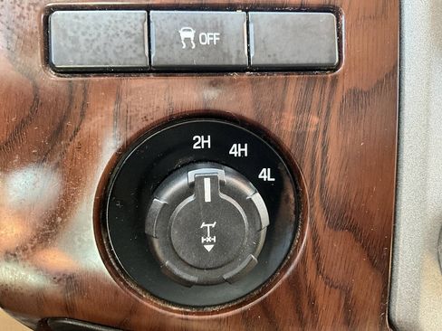 Used 2013 Ford F250 Lariat w/ Lariat Interior Pkg AWD/4WD image 29