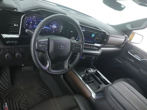Used 2025 Chevrolet Silverado 1500 High Country w/ Midnight Edition image 18