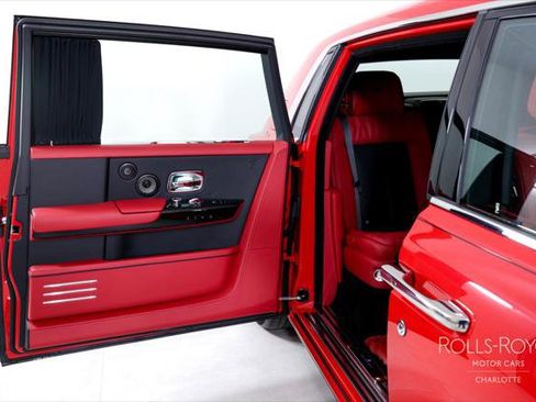 Certified 2024 Rolls-Royce Phantom Extended Wheelbase w/ The Phantom Package image 30