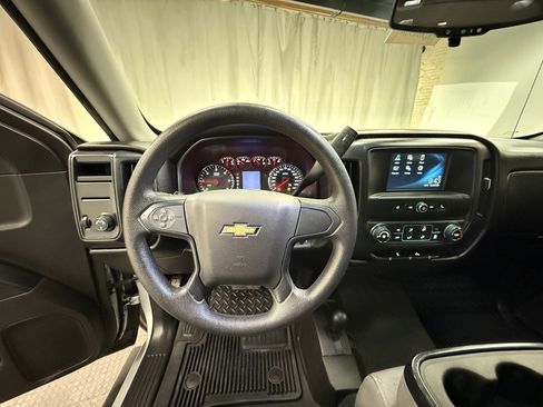 Used 2018 Chevrolet Silverado 1500 Custom w/ Custom Value Package image 26