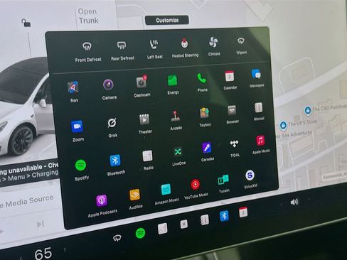 Used 2023 Tesla Model Y Long Range image 10