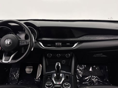 Used 2023 Alfa Romeo Stelvio Sprint RWD image 30