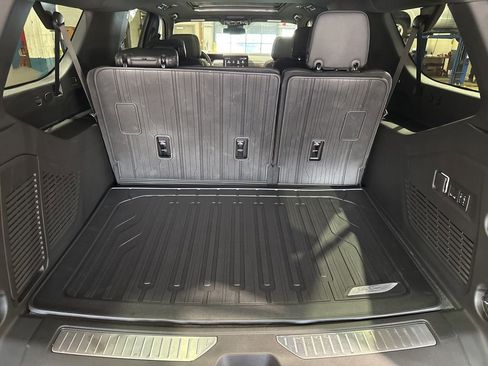 New 2026 GMC Yukon XL Denali w/ Sun & Power Step Package image 14