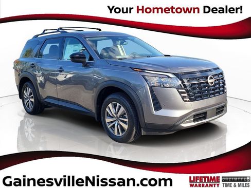 New 2026 Nissan Pathfinder SL FWD image 1