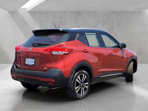 Used 2019 Nissan Kicks SR w/ SR Premium Package FWD image 4